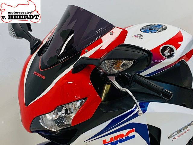 honda - cbr-1000-rr-fireblade