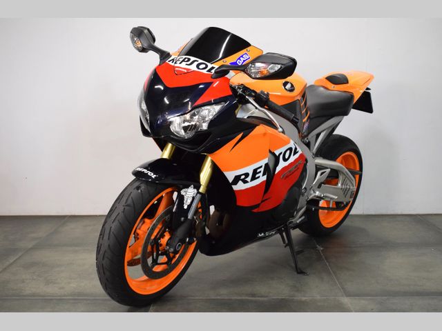 honda - cbr-1000-rr-fireblade