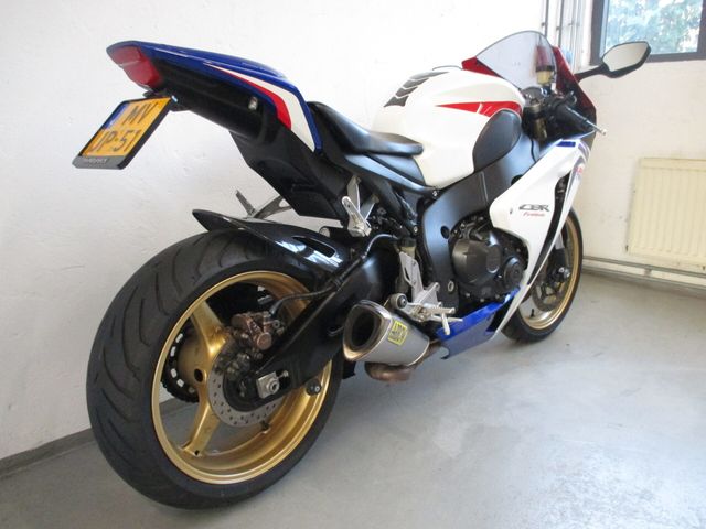 honda - cbr-1000-rr-fireblade