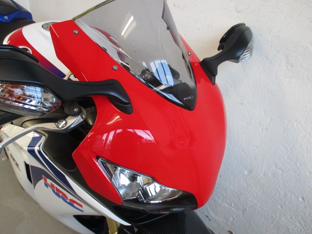 honda - cbr-1000-rr-fireblade