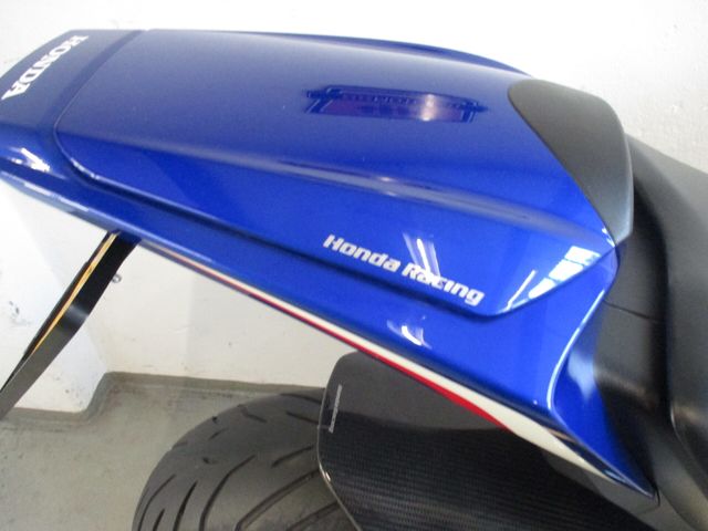 honda - cbr-1000-rr-fireblade