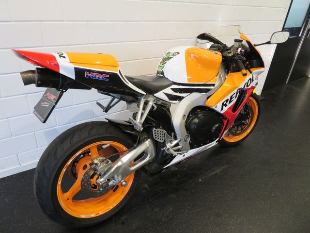 honda - cbr-1000-rr-fireblade