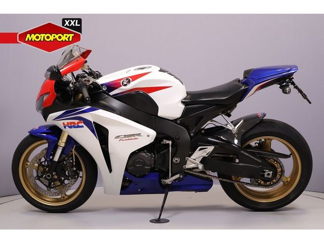 honda - cbr-1000-rr-fireblade