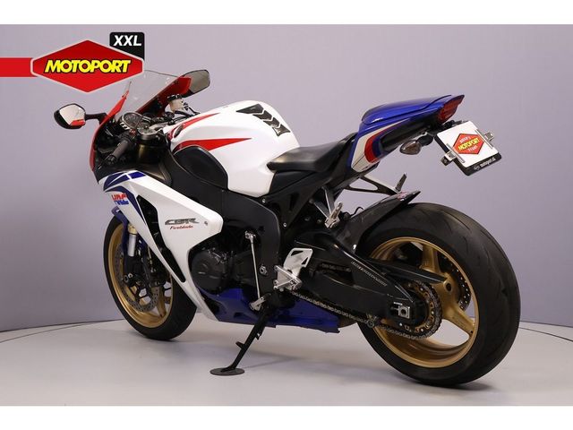 honda - cbr-1000-rr-fireblade