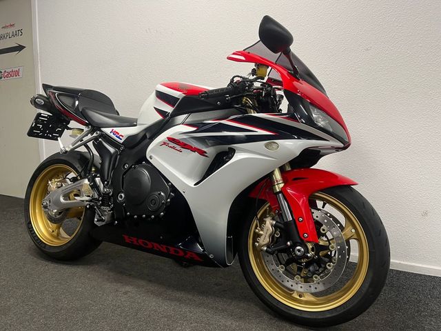 honda - cbr-1000-rr-fireblade