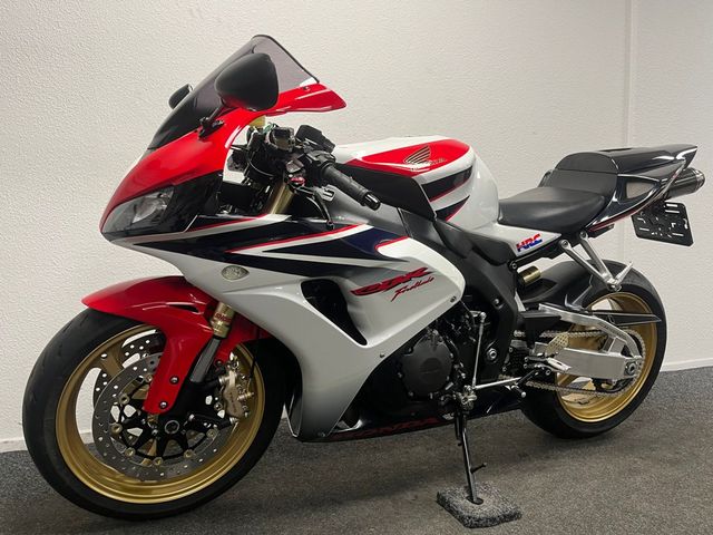 honda - cbr-1000-rr-fireblade