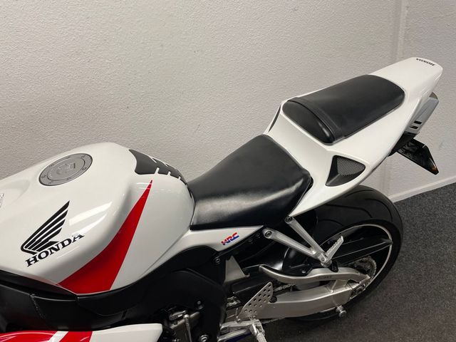 honda - cbr-1000-rr-fireblade