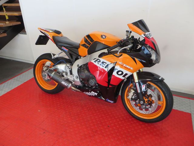 honda - cbr-1000-rr-fireblade