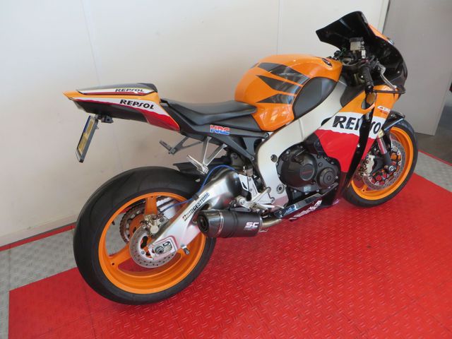 honda - cbr-1000-rr-fireblade