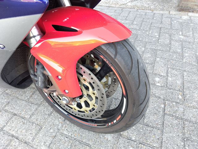 honda - cbr-1000-rr-fireblade