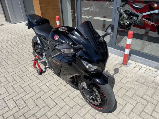 honda - cbr-1000-rr-fireblade
