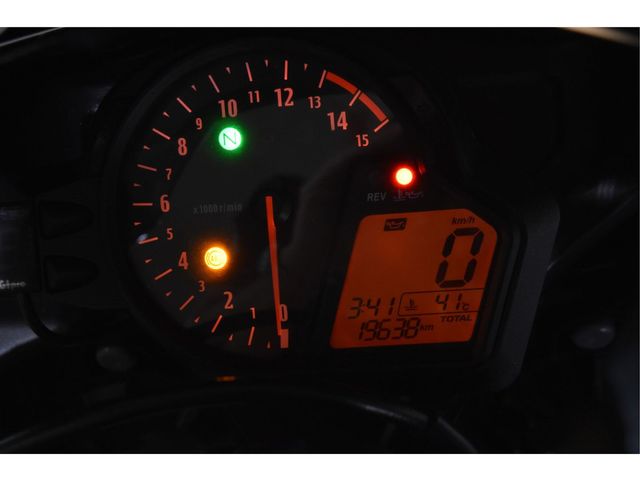 honda - cbr-1000-rr-fireblade