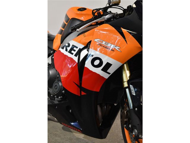 honda - cbr-1000-rr-fireblade