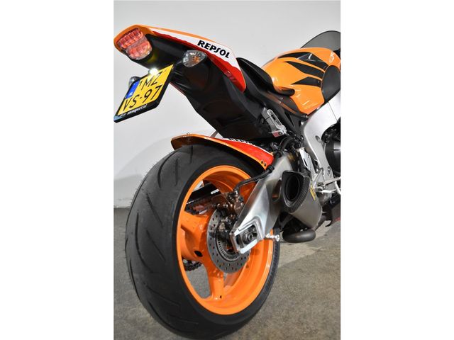honda - cbr-1000-rr-fireblade