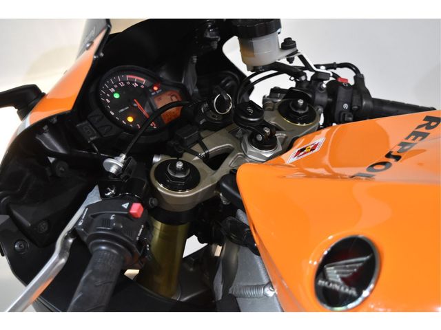 honda - cbr-1000-rr-fireblade