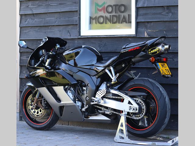 honda - cbr-1000-rr-fireblade