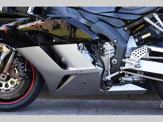 honda - cbr-1000-rr-fireblade