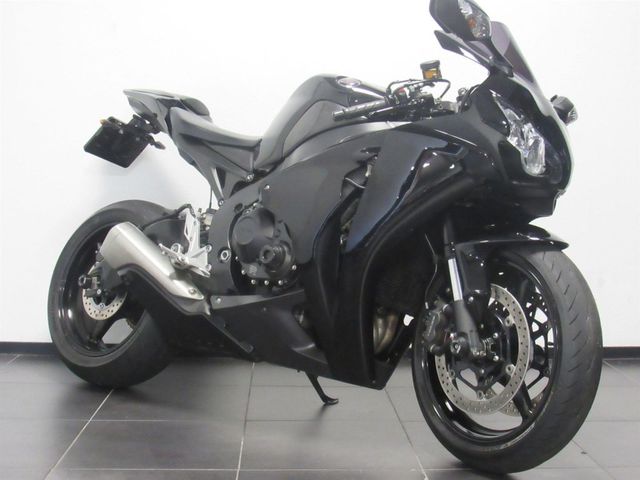 honda - cbr-1000-rr-fireblade