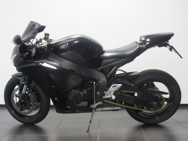 honda - cbr-1000-rr-fireblade