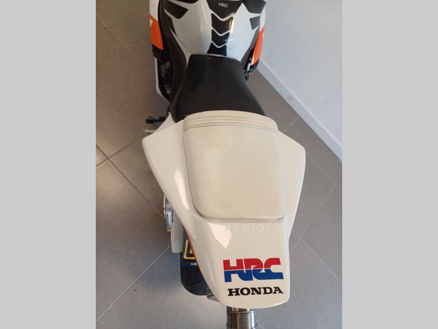 honda - cbr-1000-rr-fireblade