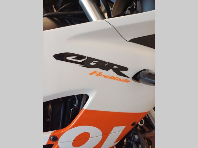 honda - cbr-1000-rr-fireblade
