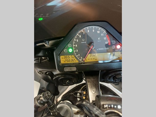 honda - cbr-1000-rr-fireblade