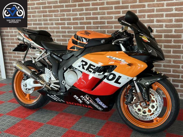 honda - cbr-1000-rr-fireblade