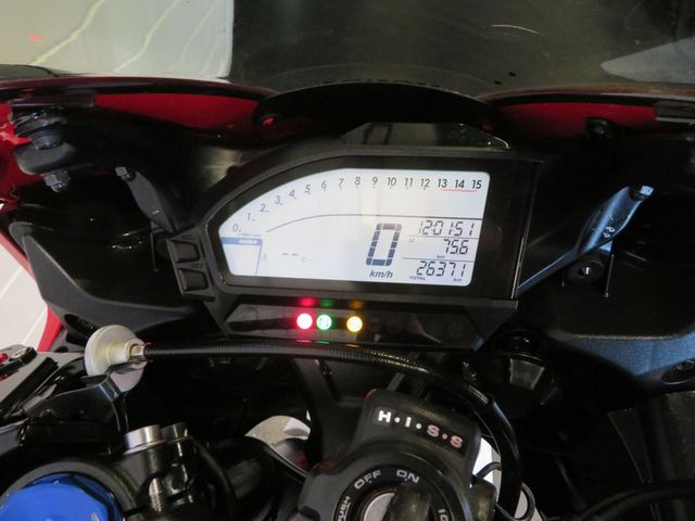 honda - cbr-1000-rr-fireblade