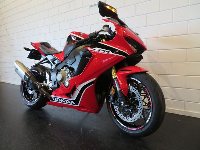 honda - cbr-1000-rr-fireblade