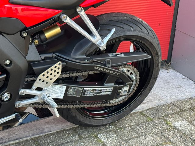 honda - cbr-1000-rr-fireblade