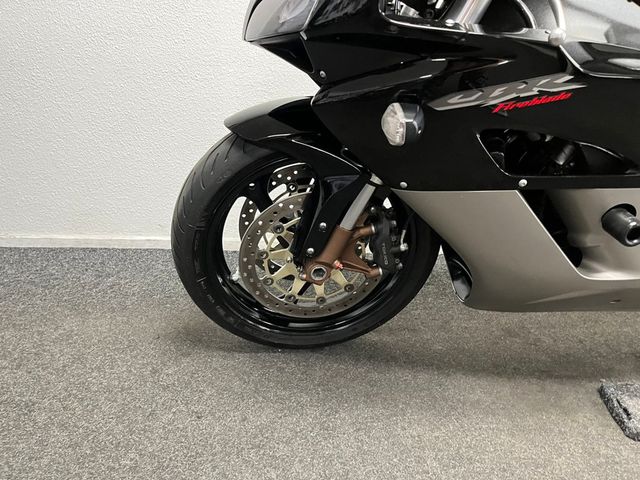 honda - cbr-1000-rr-fireblade