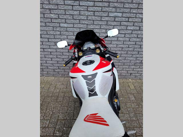 honda - cbr-1000-rr-fireblade
