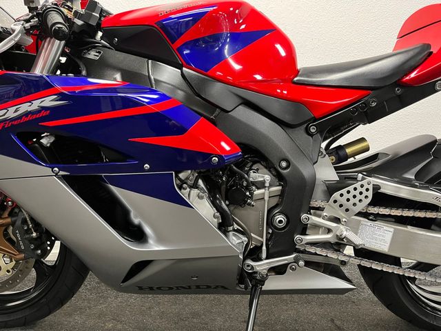 honda - cbr-1000-rr-fireblade