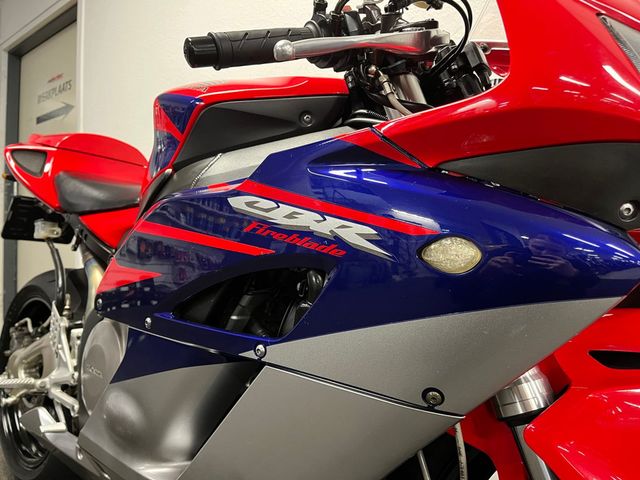 honda - cbr-1000-rr-fireblade