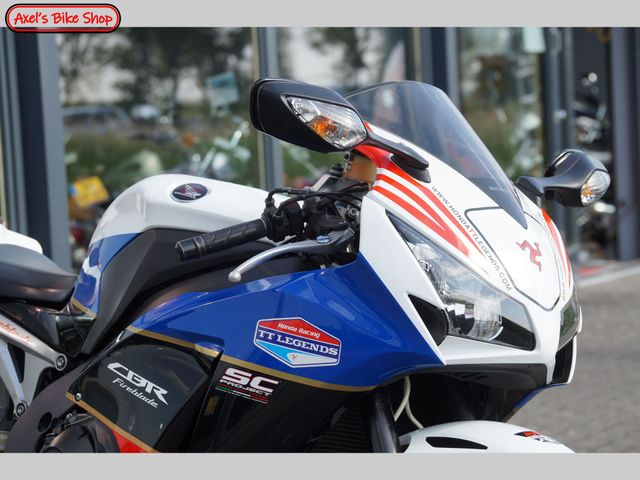 honda - cbr-1000-rr-fireblade