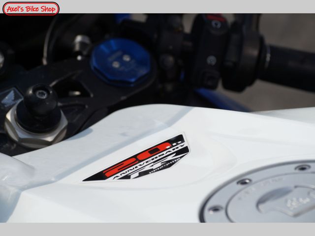 honda - cbr-1000-rr-fireblade