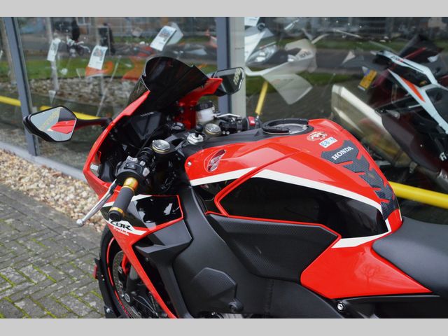 honda - cbr-1000-rr-fireblade-c-abs