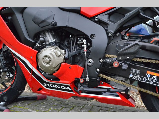 honda - cbr-1000-rr-fireblade-c-abs