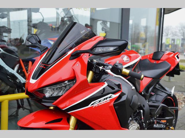 honda - cbr-1000-rr-fireblade-c-abs