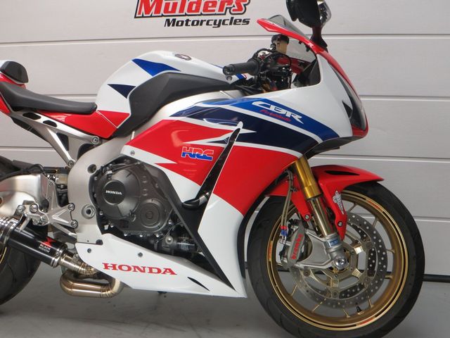 honda - cbr-1000-rr-fireblade-sp