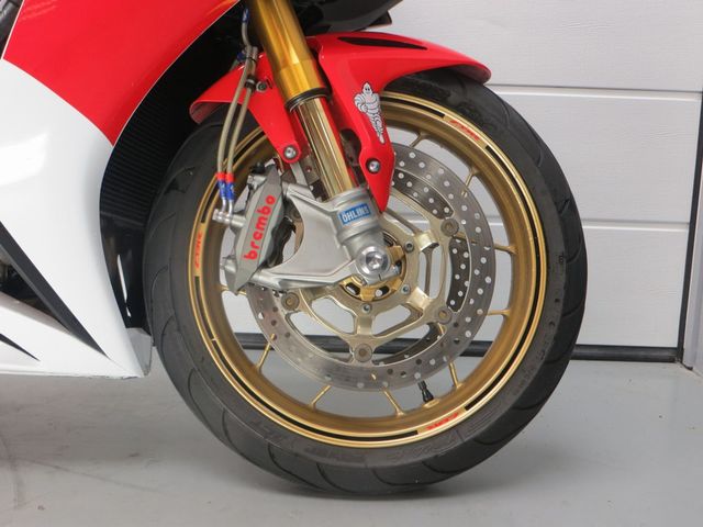 honda - cbr-1000-rr-fireblade-sp