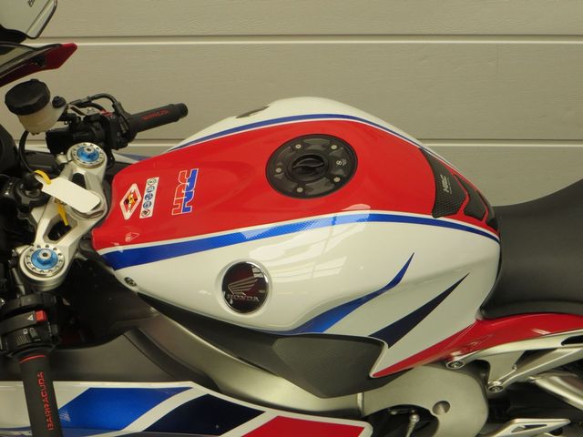 honda - cbr-1000-rr-fireblade-sp