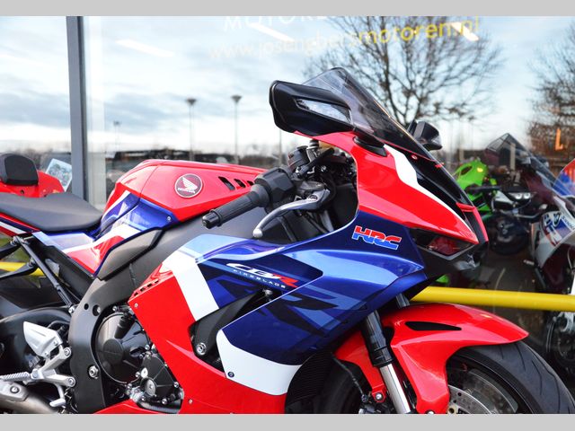 honda - cbr-1000-rr-r-fireblade