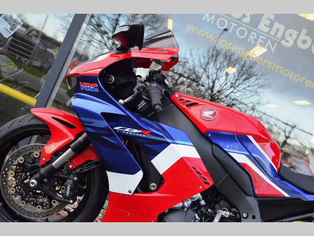 honda - cbr-1000-rr-r-fireblade