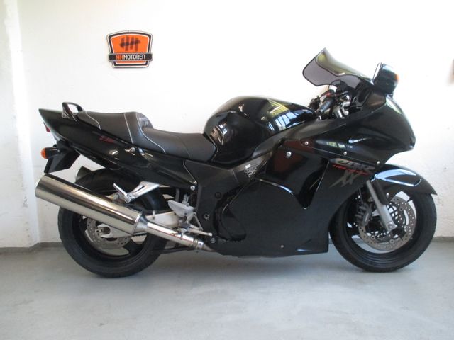 honda - cbr-1100--xx-super-blackbird