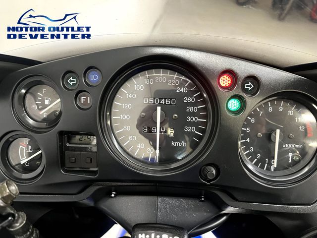 honda - cbr-1100--xx-super-blackbird