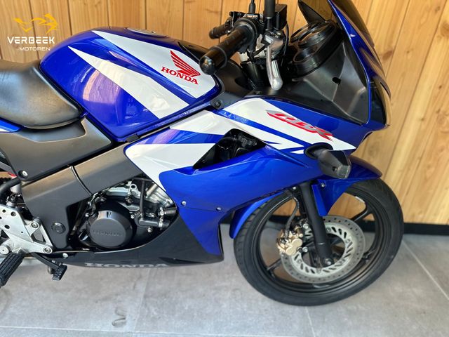 honda - cbr-125-r