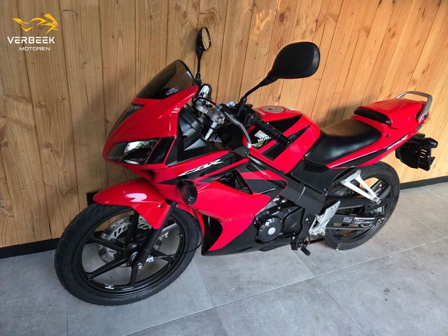 honda - cbr-125-r