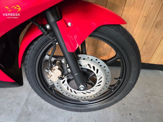 honda - cbr-125-r