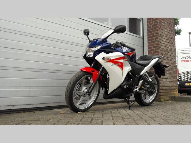 honda - cbr-250-r